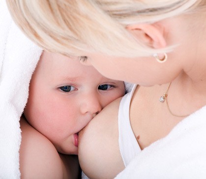 Allattamento: no alle mamme pediatra sì a chi racconta la propria esperienza